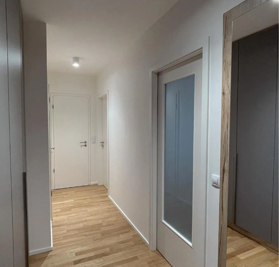 Modern Stylish Apartment With Private Garage Prague